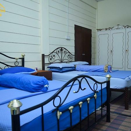 Teratak Ibunda Guest House Kota Bharu Exterior photo