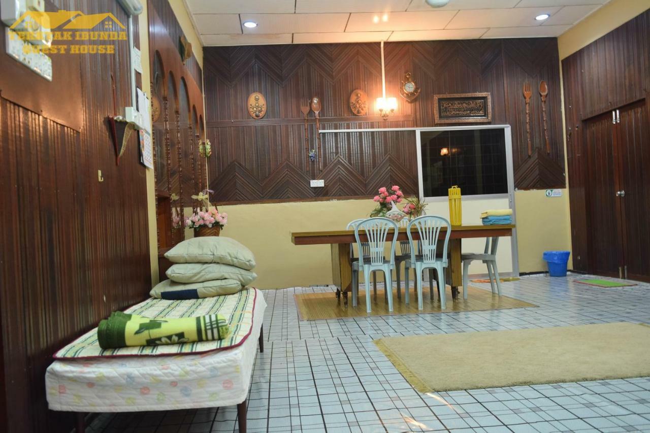 Teratak Ibunda Guest House Kota Bharu Exterior photo